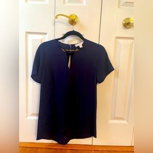 Short sleeve navy crepe shirt